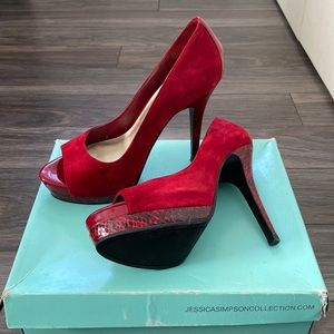 Selling this beautiful red high heels from the Jessica Simpson collection.